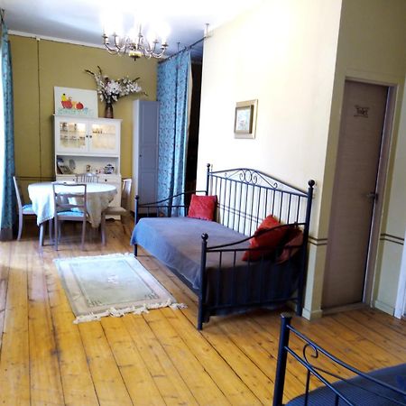 Roberta Hercberga Apartamenti 库尔迪加 外观 照片
