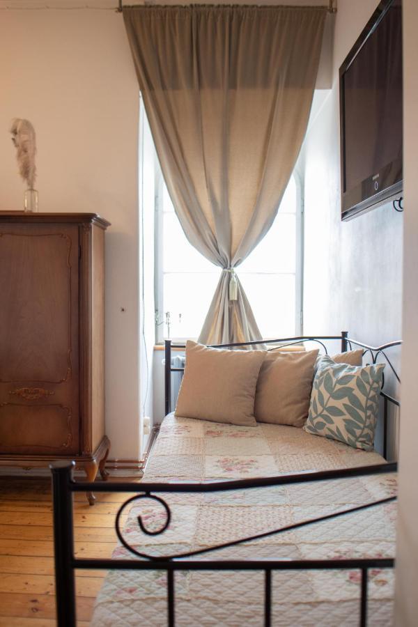 Roberta Hercberga Apartamenti 库尔迪加 外观 照片