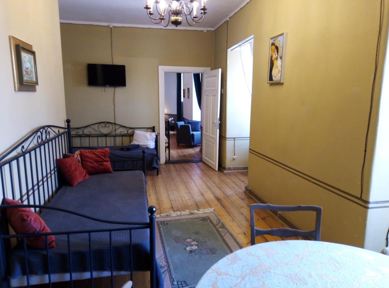 Roberta Hercberga Apartamenti 库尔迪加 外观 照片